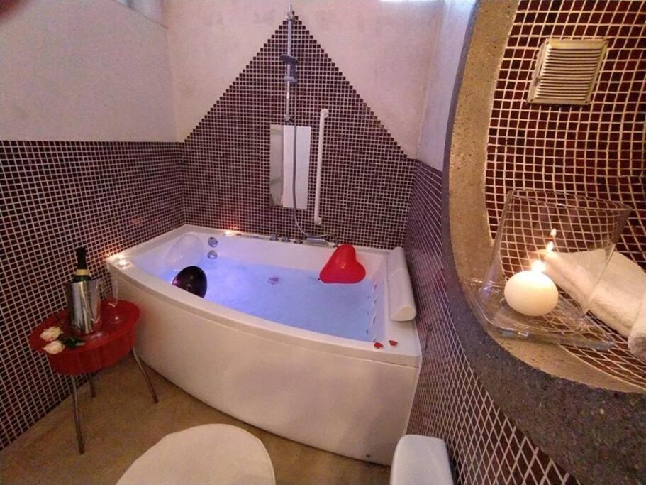 Apartament Zentral Club Neutron-Jacuzzi Belmonte De Miranda Zewnętrze zdjęcie