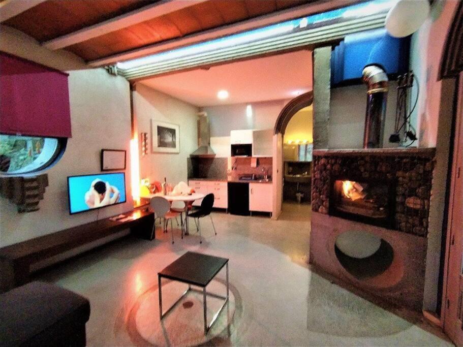 Apartament Zentral Club Neutron-Jacuzzi Belmonte De Miranda Zewnętrze zdjęcie